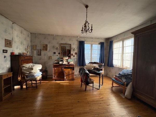 Maison 6 pièce(s) 3 chambre(s) 150 m²