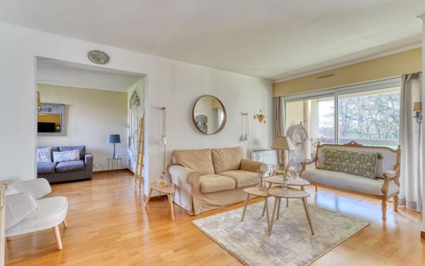 Appartement à vendre    5 pièces • 112,03 m2 Lyon 9