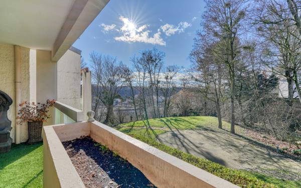 Appartement à vendre    5 pièces • 112,03 m2 Lyon 9