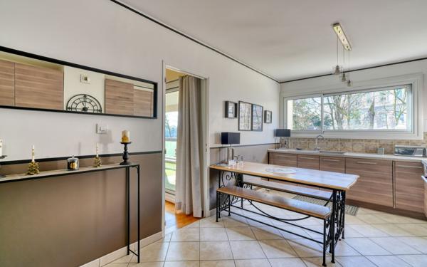 Appartement à vendre    5 pièces • 112,03 m2 Lyon 9