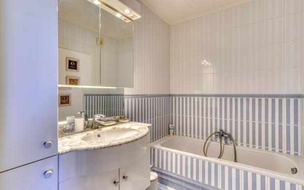 Appartement à vendre    5 pièces • 112,03 m2 Lyon 9