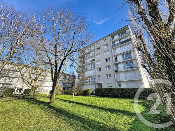 Appartement F1 à vendre  1 pièce - 36,16 m2 LA CHAPELLE ST MESMIN - 45