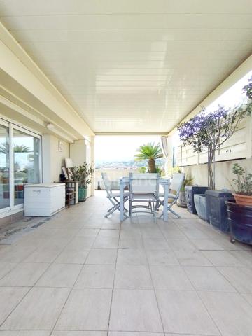 Appartement T5 de 150 m2 vue mer + garage à FOLELLI