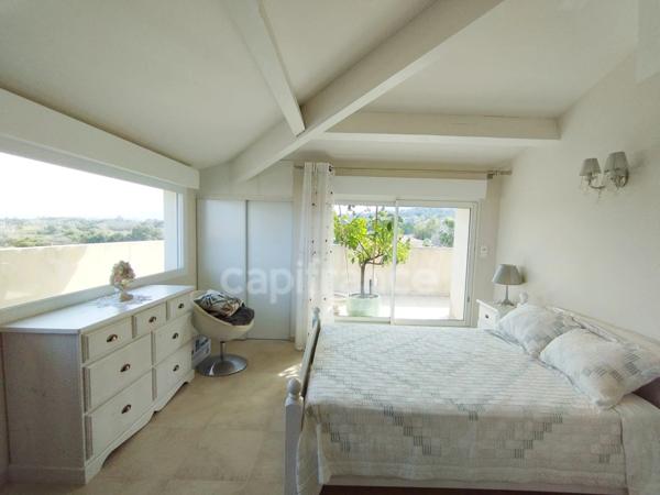 Appartement T5 de 150 m2 vue mer + garage à FOLELLI