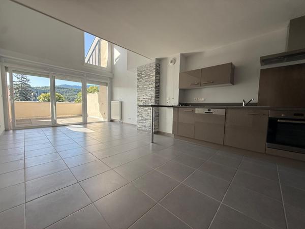 Appartement
         2 pièces
        - 65 m² Exclusivité 255 000 € *