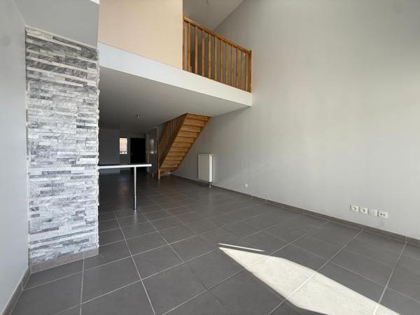 Appartement
         2 pièces
        - 65 m² Exclusivité 255 000 € *
