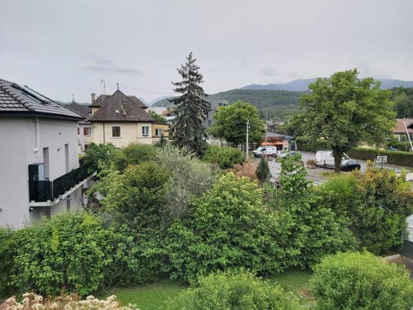 Appartement
         2 pièces
        - 65 m² Exclusivité 255 000 € *