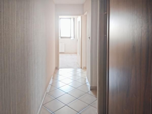 T3 de 73m² en dernier étage avec balcon et vue dégagée