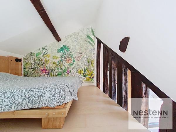 ORLEANS COEUR DE VILLE - APPARTEMENT 4 PIECES - DERNIER ETAGE - COLOMBAGES - POUTRES - CHARME DE L'ANCIEN - LUMINEUX - DOUBLE RECEPTION - VUE IMPRENABLE SUR LES TOITS D'ORLEANS - EXCELLENT DPE D - TOUTES LES COMMODITES !