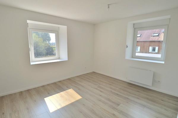 Maison élégante entièrement rénovée à Bourogne