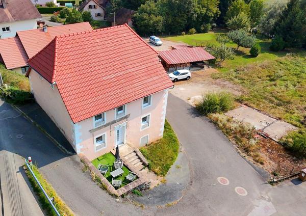 Maison élégante entièrement rénovée à Bourogne