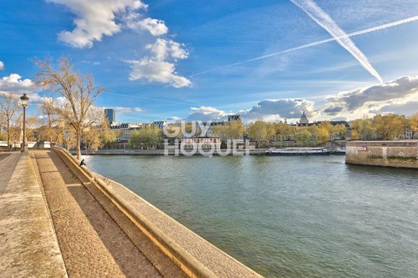 APPARTEMENT DEUX PIECES DE 42 m2 - ILE ST.LOUIS