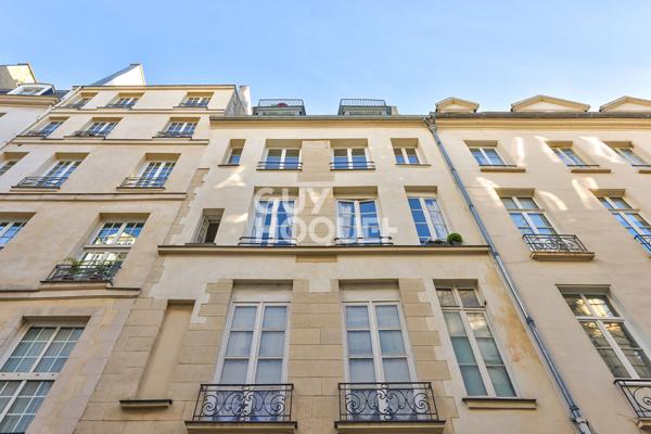 APPARTEMENT DEUX PIECES DE 42 m2 - ILE ST.LOUIS