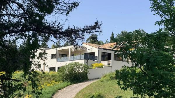 Vente Villa 7 pièces 252 m2 à Millau