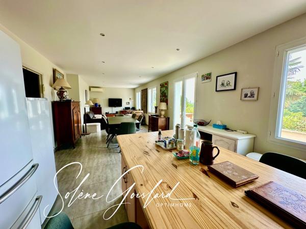 Maison individuelle plain-pied, bourg, 3 chambres, au calme