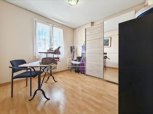 Maison Pringy 6 pièce(s) 135 m2