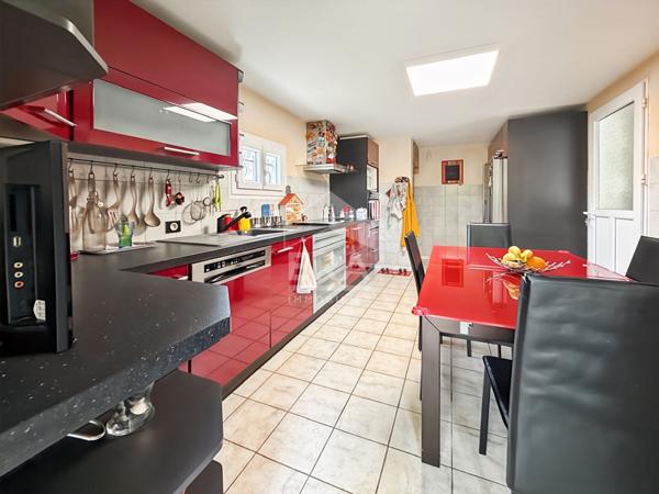 Maison Pringy 6 pièce(s) 135 m2