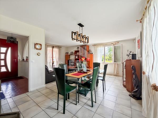 Maison Pringy 6 pièce(s) 135 m2