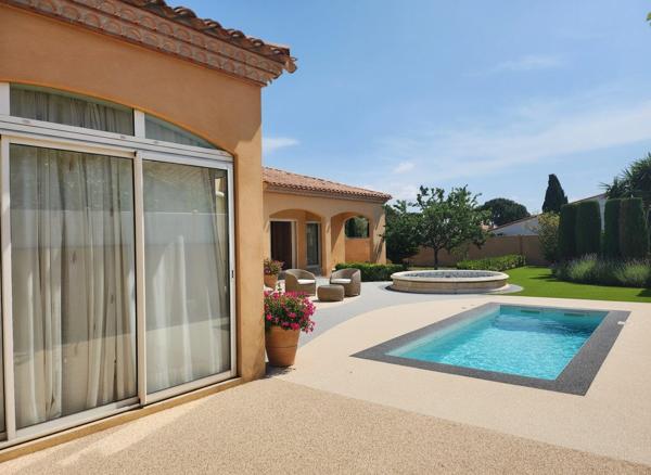Superbe villa de qualité avec très grand garage