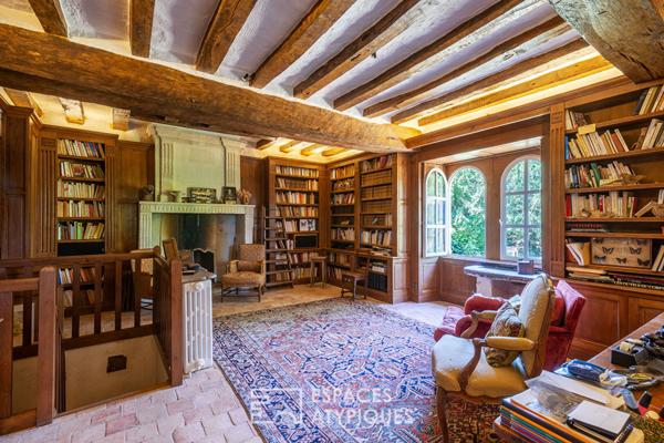 Demeure historique du XVIIème avec parc arboré et dépendances