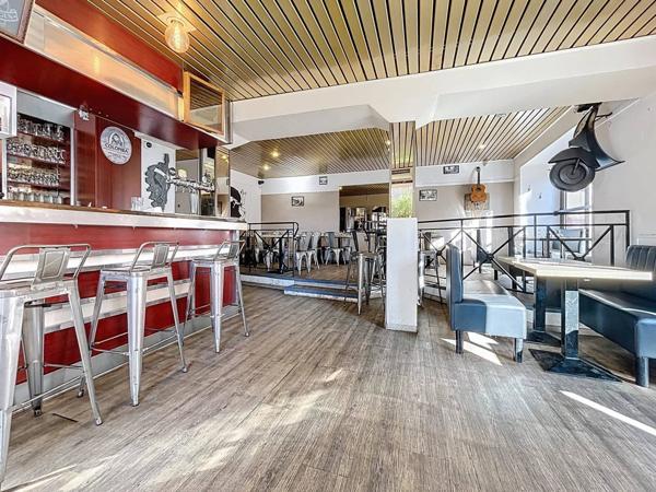 RESTAURANT - BAR - GLACIER