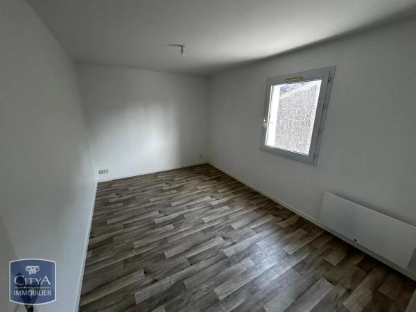 Appartement à louer 3 pièces 66.24m² Cholet (49300)