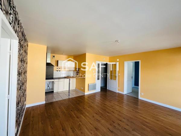 APPARTEMENT T3 AVEC BALCON, PLACE DE PARKING ET CAVE AU CENTRE DE DUNKERQUE