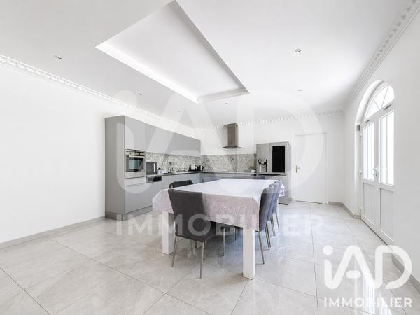 Maison à vendre 10 pièces 2 000 m² Lamorlaye
