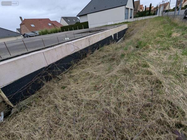 Terrain à Batir à vendre à Saint-Pol-sur-Ternoise dans le Pas-de-Calais (62130), ref : 2395