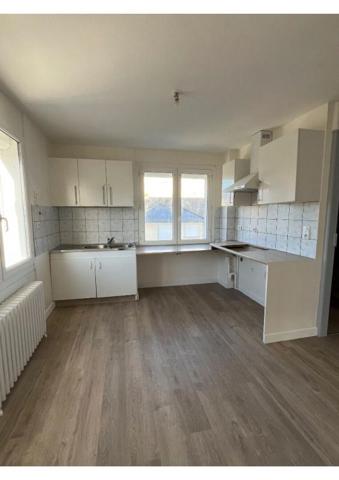 Maison Sable Sur Sarthe 6 pièce(s) 115 m2