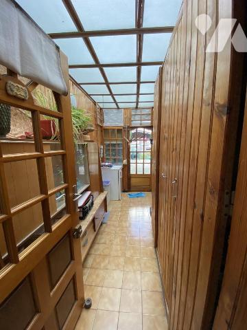 A VENDRE MAISON A RENOVER AVEC COUR ET GRAND GARAGE