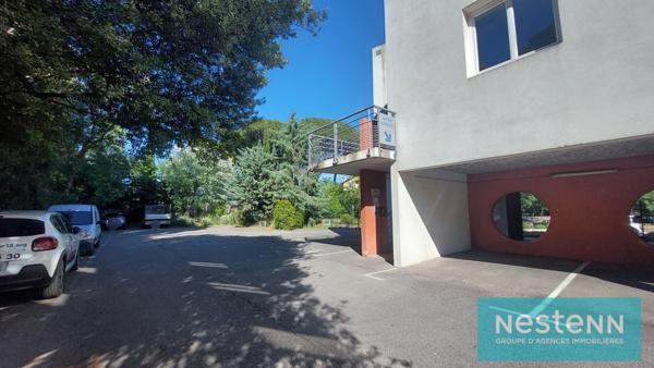 Local professionnel 51 m²