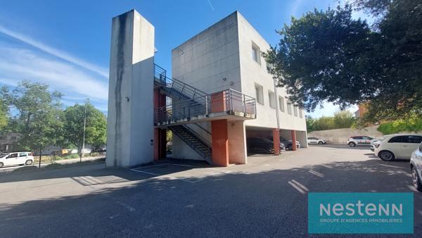 Local professionnel 51 m²
