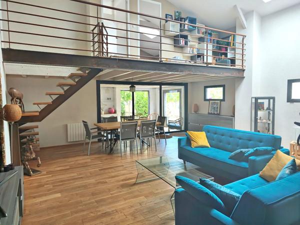 Grande maison familiale entièrement rénovée ? 4 chambres, jardin clos et gare à pied
