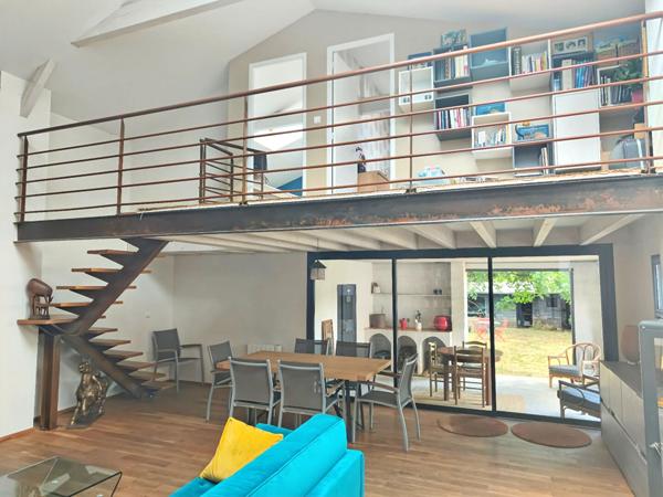 Grande maison familiale entièrement rénovée ? 4 chambres, jardin clos et gare à pied