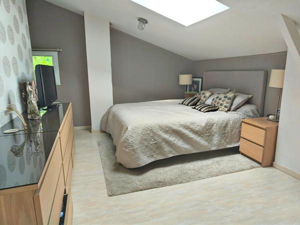 Grande maison familiale entièrement rénovée ? 4 chambres, jardin clos et gare à pied