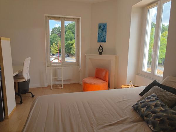 Grande maison familiale entièrement rénovée ? 4 chambres, jardin clos et gare à pied