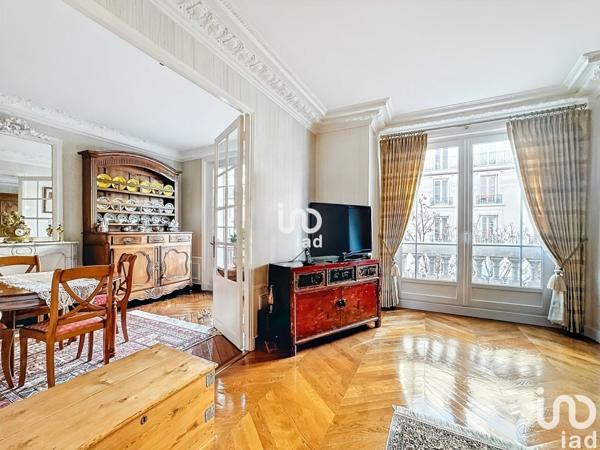 Appartement 4 pièces de 82 m² à Paris (75018)