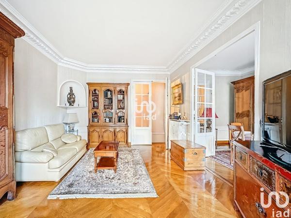 Appartement 4 pièces de 82 m² à Paris (75018)