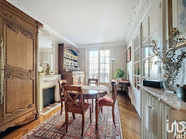 Appartement 4 pièces de 82 m² à Paris (75018)
