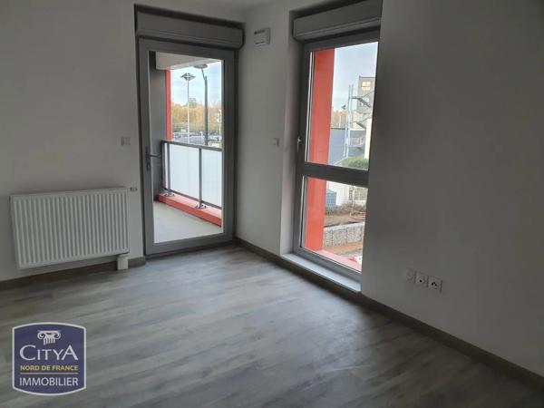 Appartement à louer 2 pièces 41.42m² Valenciennes (59300)