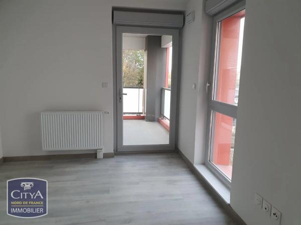 Appartement à louer 2 pièces 41.42m² Valenciennes (59300)