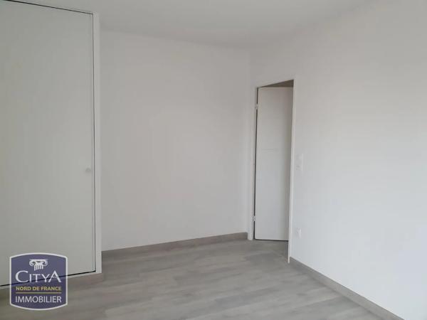 Appartement à louer 2 pièces 41.42m² Valenciennes (59300)