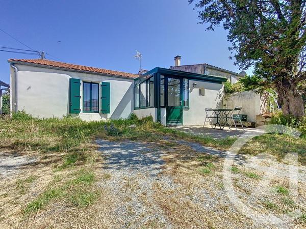Maison à vendre  3 pièces - 70 m 2   MARENNES  - 17