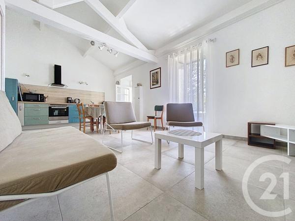 Maison à vendre  3 pièces - 70 m 2   MARENNES  - 17
