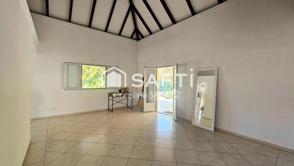 VILLA 3 CHAMBRES AVEC PISCINE ET DÉPENDANCE – LE DIAMANT