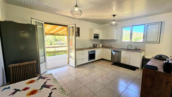 VILLA 3 CHAMBRES AVEC PISCINE ET DÉPENDANCE – LE DIAMANT