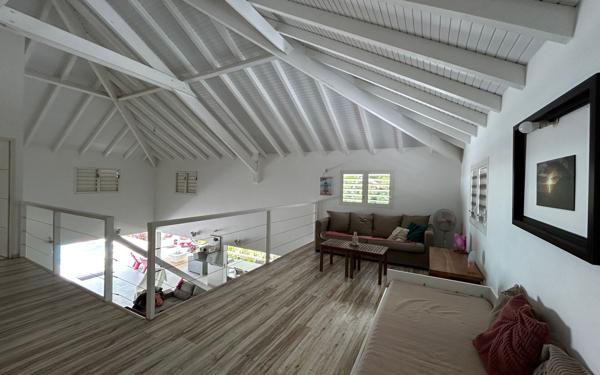 Maison à vendre    5 pièces • 174,99 m2 Saint-François