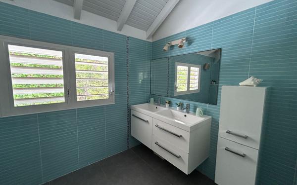 Maison à vendre    5 pièces • 174,99 m2 Saint-François