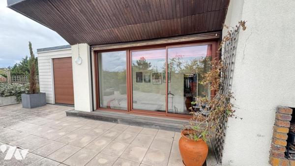 92210 SAINT CLOUD-MONTRETOUT DUPLEX AVEC 2 TERRASSES DE 20 ET 130M² 2/3 CHAMBRES- BOX